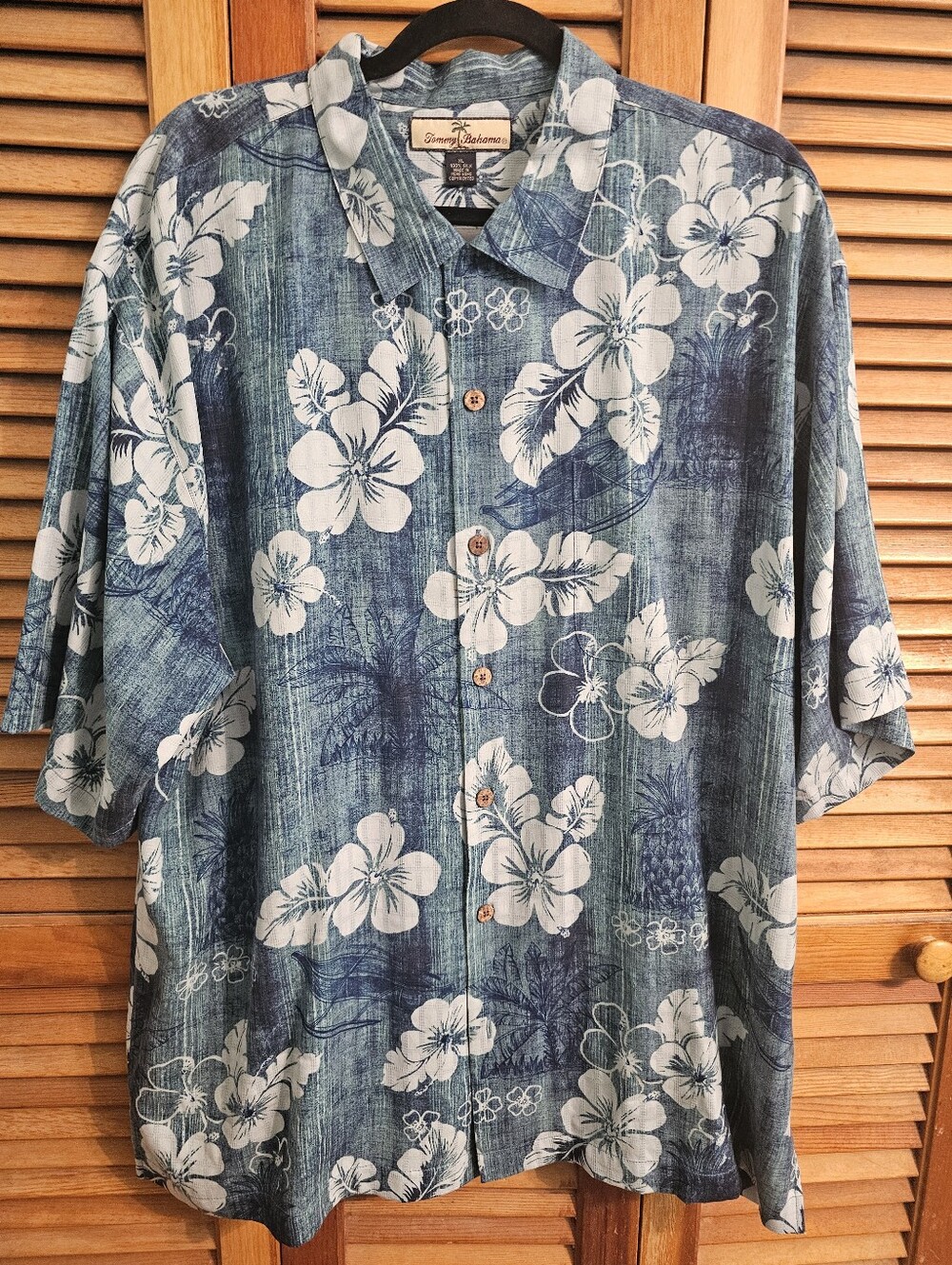 Tommy Bahama Men's Blue & White Floral Silk Camp Shirt Size XL 100% Silk